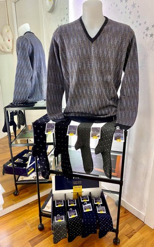 Maglione scollo a V.jpg